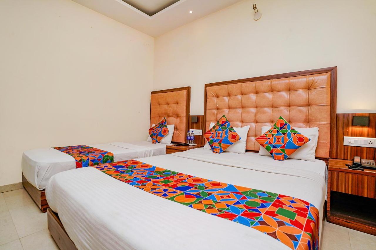 Fabexpress Emerald Inn Mumbai Exterior photo